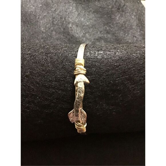 Bracelet drunken arrow Design by￼￼￼ crave - Picture 1 of 4